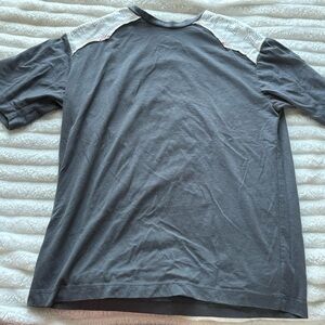 Women’s Short-Sleeve Crew Tee in Charcoal with Star-Accent Shoulders